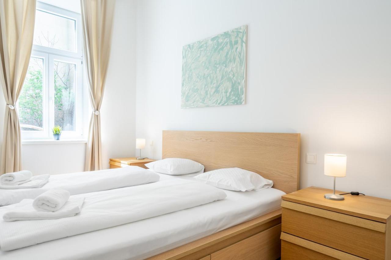 Cottageviertel - Stilvolles Apartment In Parknahe Wien Eksteriør billede